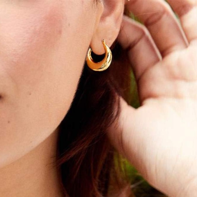 Bella Hoops  