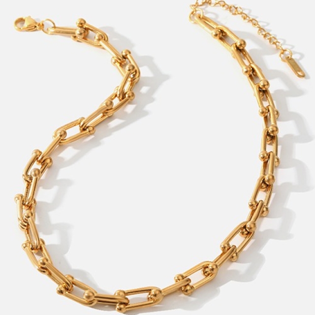 Stephanie Necklace 