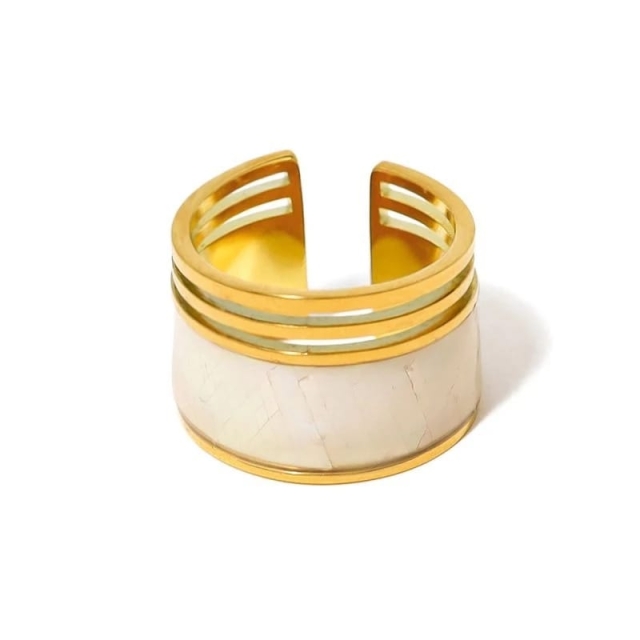 Mia Ring