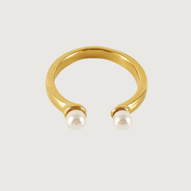Pretty Pearls Ring