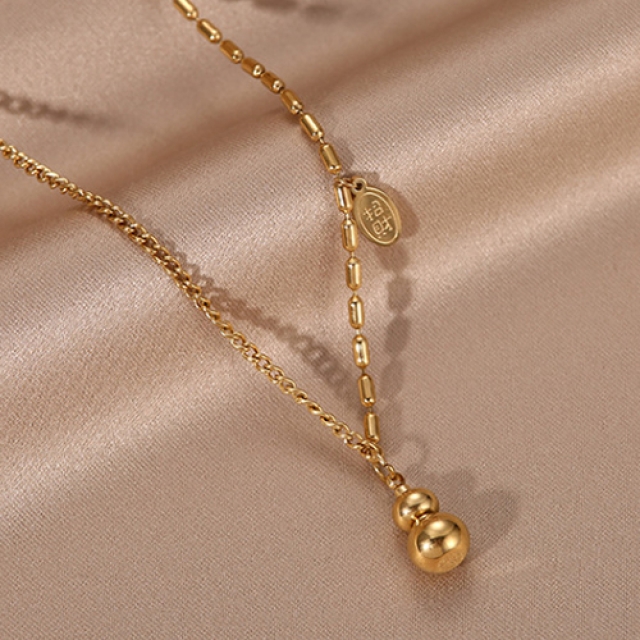 Wulou Necklace